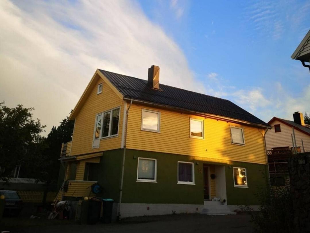Apartament Kule Gule Huset Svolvær Zewnętrze zdjęcie